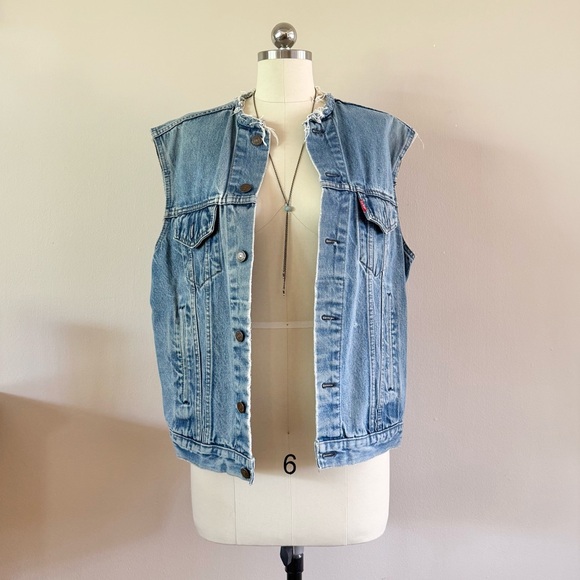 Levi's Jackets & Blazers - ’90s / Cutoff Levi’s Denim Vest